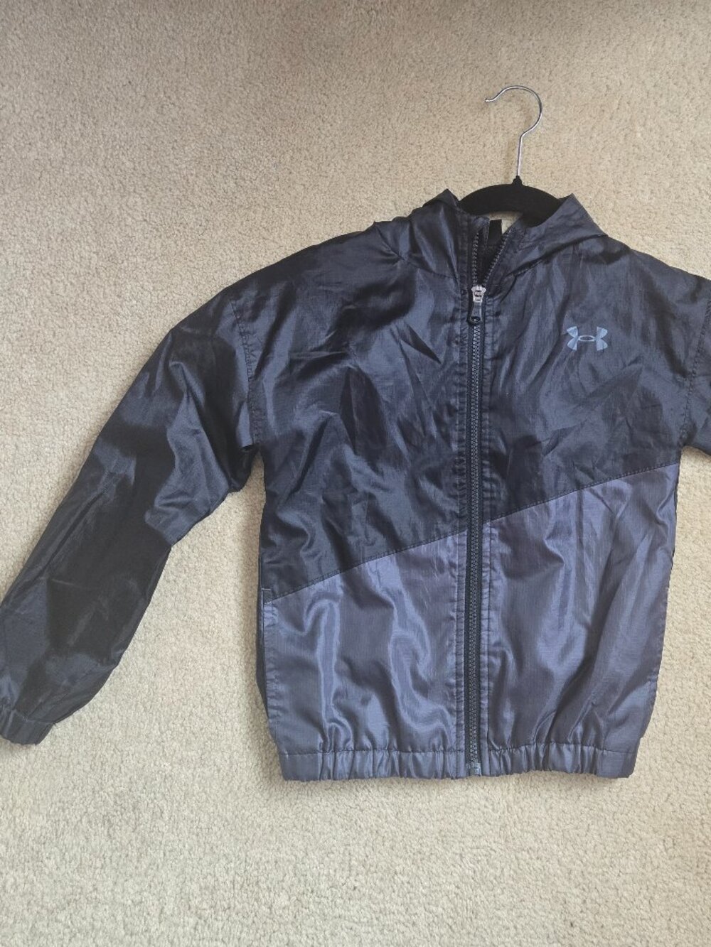 Boy's Size 7 Under Armor Windbreaker